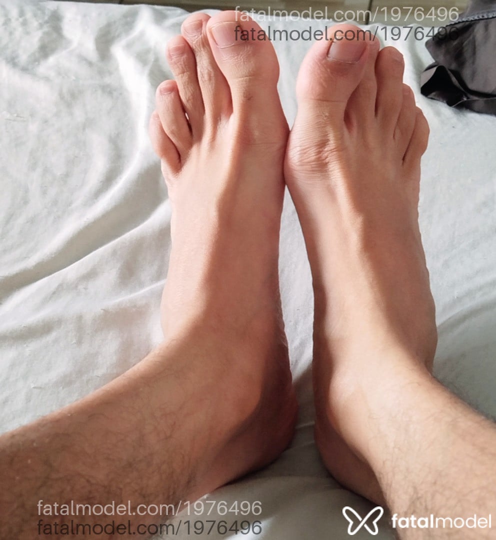 Acompanhante homem morena (o) de olhos castanhos - Léo Acompanhante homem morena (o) de olhos castanhos - Léo
