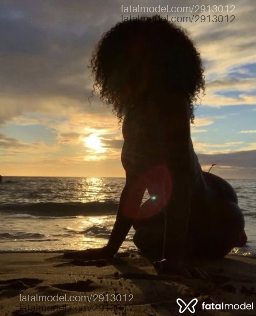 Acompanhante mulher morena (o) de olhos pretos em Campinas - Camila Bragança