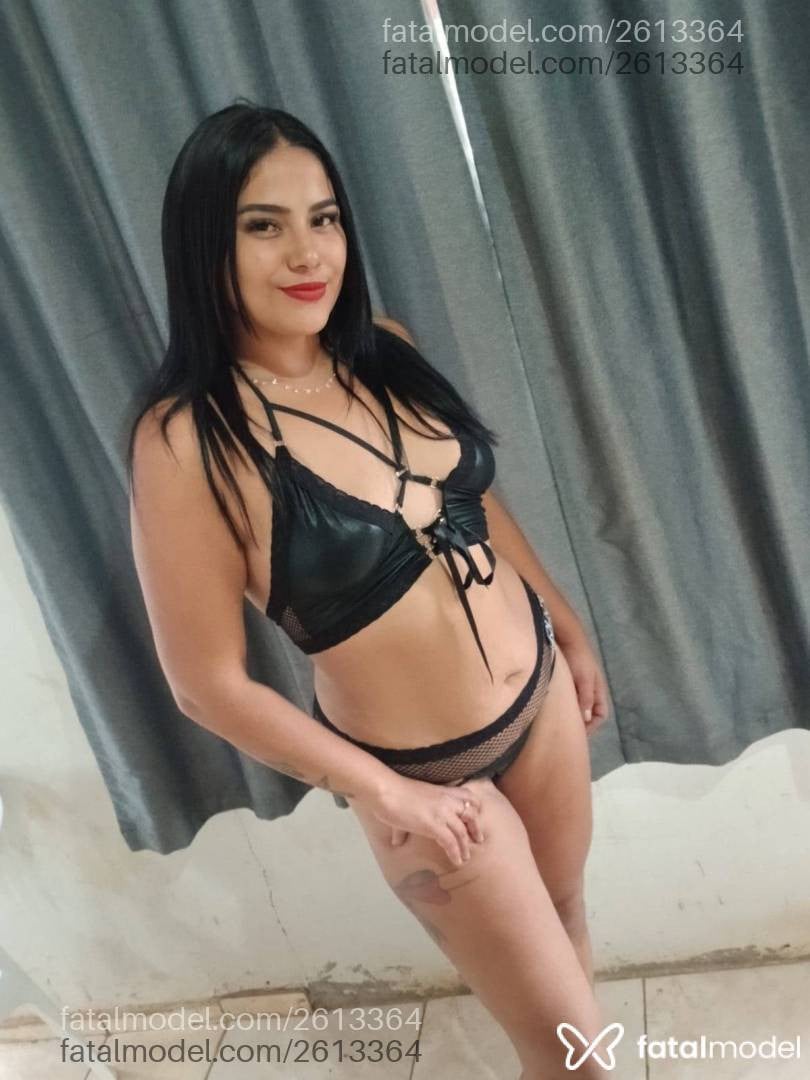 Acompanhante mulher morena (o) de olhos pretos - Sarah Vitória