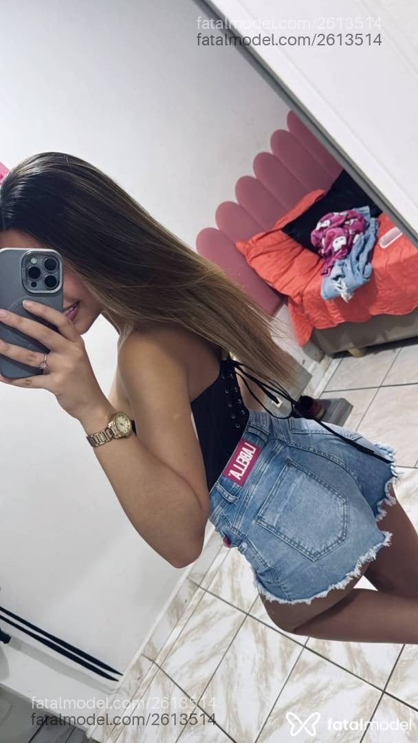 Acompanhante mulher loira (o) de olhos castanhos - Vanessa Lay