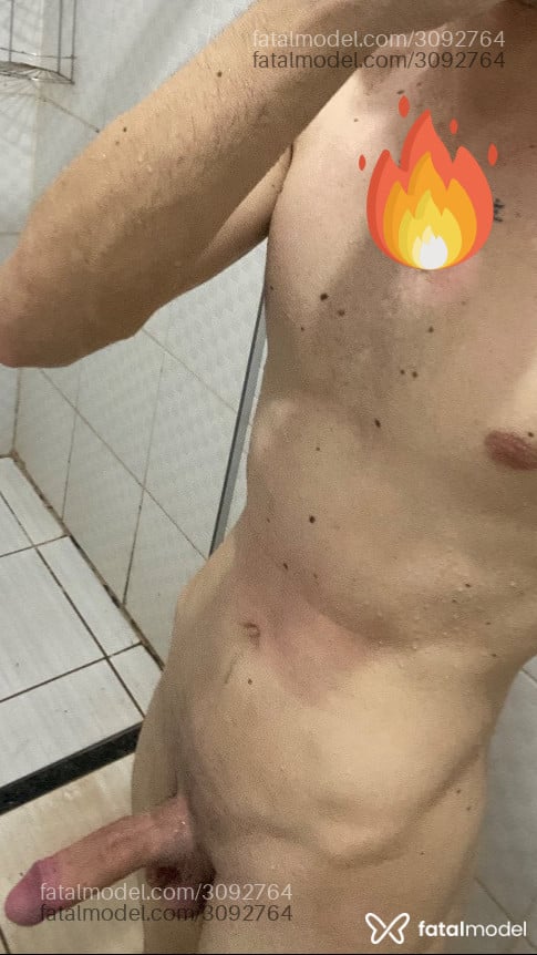 Acompanhante homem com cabelo castanho de olhos castanhos em Barretos Acompanhante homem com cabelo castanho de olhos castanhos em Barretos - Nayr