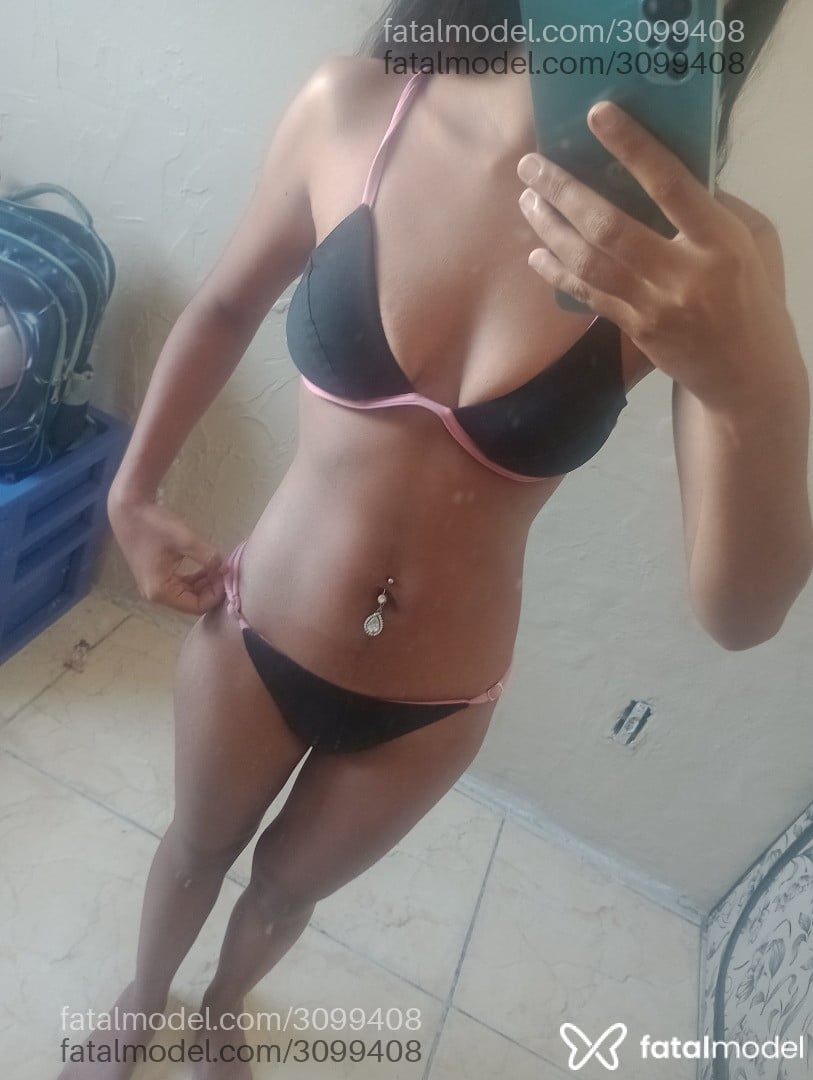 Acompanhante mulher morena (o) de olhos castanhos - Sarah Acompanhante mulher morena (o) de olhos castanhos - Sarah