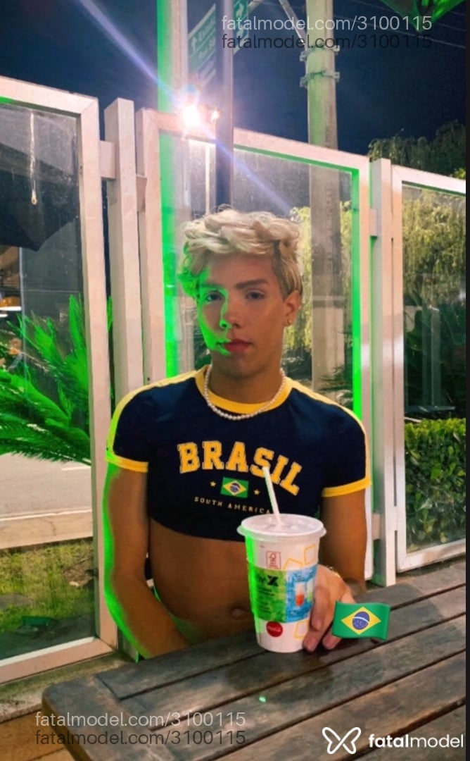 Acompanhante homem com cabelo castanho de olhos castanhos em São Paulo - Andrey