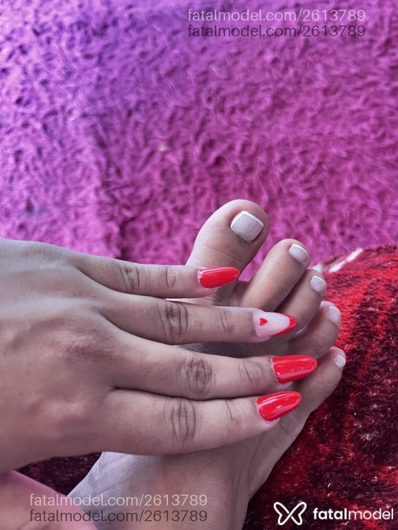 Acompanhante mulher ruiva (o) de olhos verdes - Morena