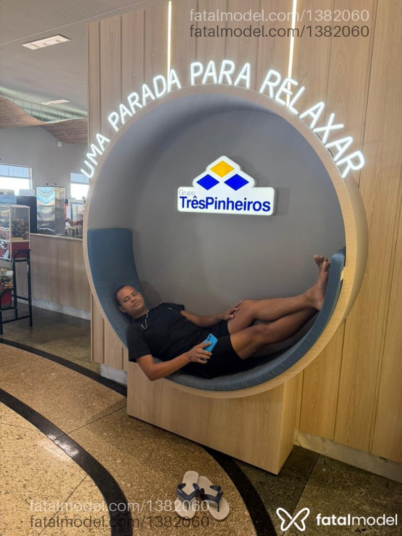 Acompanhante homem morena (o) de olhos castanhos em Três Barras Acompanhante homem morena (o) de olhos castanhos em Três Barras - Dionei