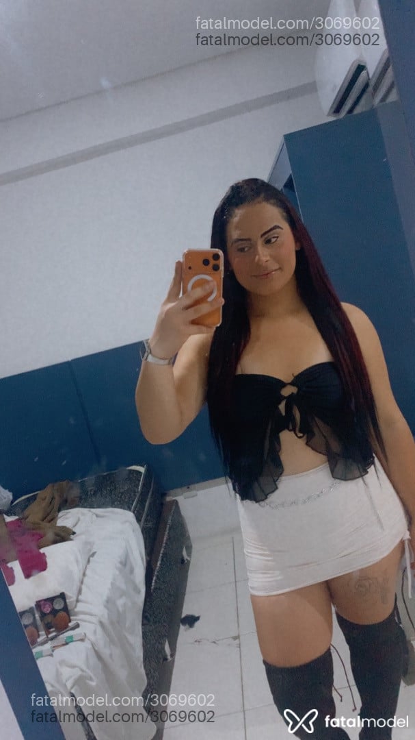 Acompanhante mulher trans morena (o) de olhos castanhos em Balneário Camboriú - Katrinyh Larroque