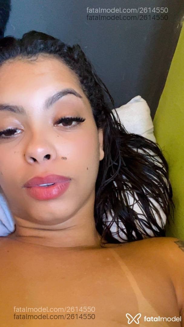 Acompanhante mulher com cabelo castanho de olhos castanhos em Macaé - Vivi