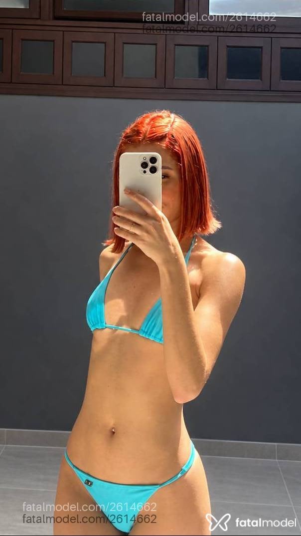 Acompanhante mulher com cabelo castanho de olhos castanhos - Helena