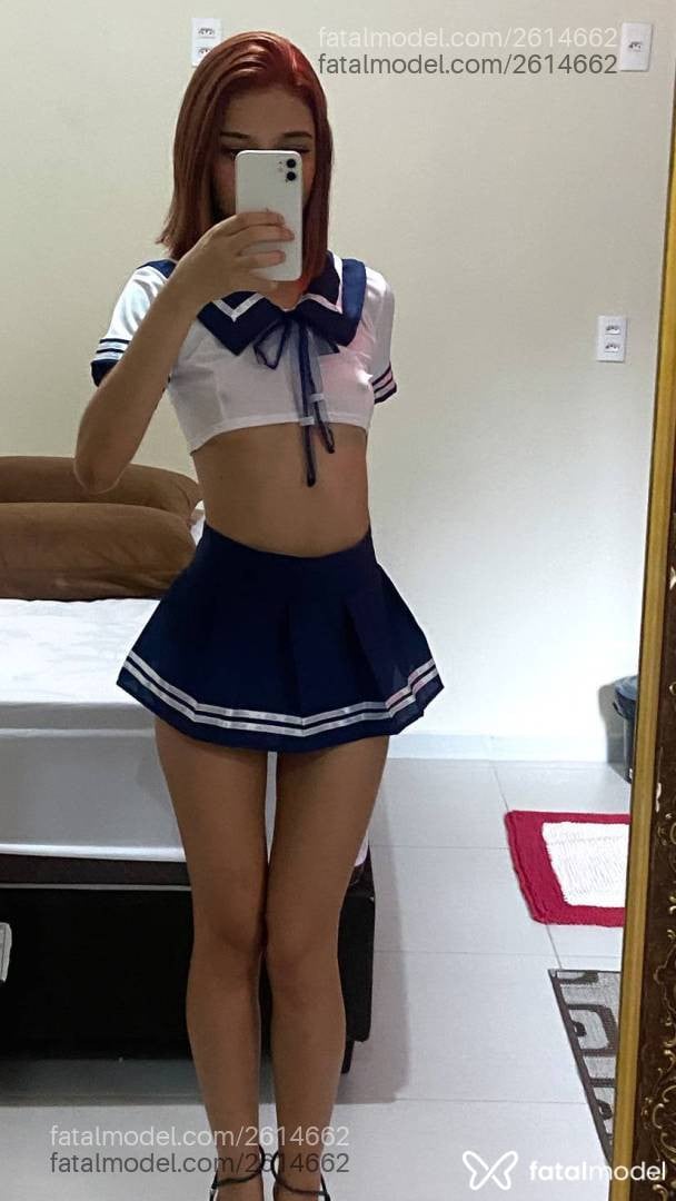 Acompanhante mulher com cabelo castanho de olhos castanhos - Helena
