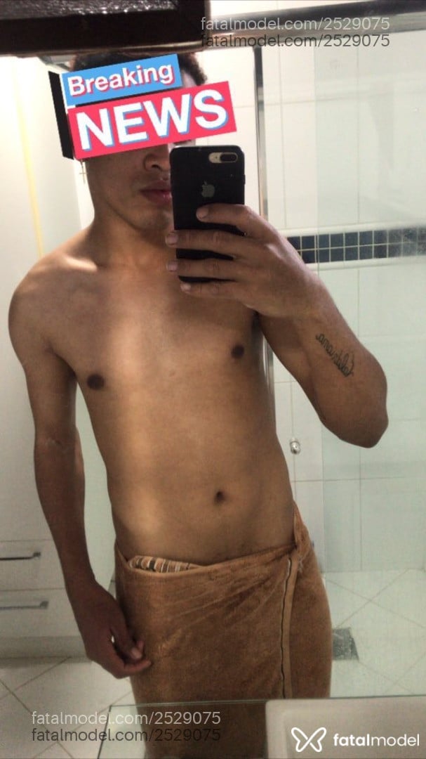 Acompanhante homem morena (o) de olhos pretos - Moreninhodelxs Acompanhante homem morena (o) de olhos pretos - Moreninhodelxs
