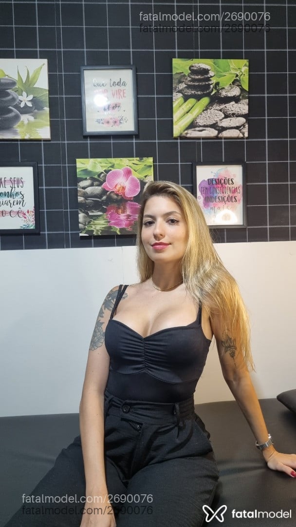 Acompanhante mulher loira (o) de olhos castanhos em Rio de Janeiro - Lolla