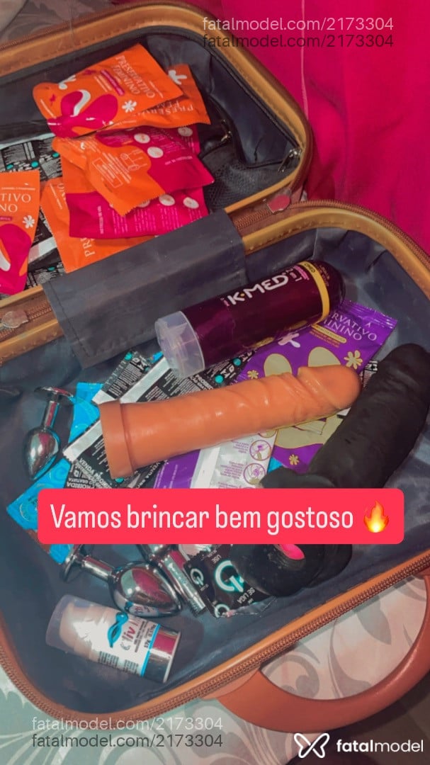 Acompanhante mulher com cabelo castanho de olhos castanhos - Camilly Acompanhante mulher com cabelo castanho de olhos castanhos - Camilly