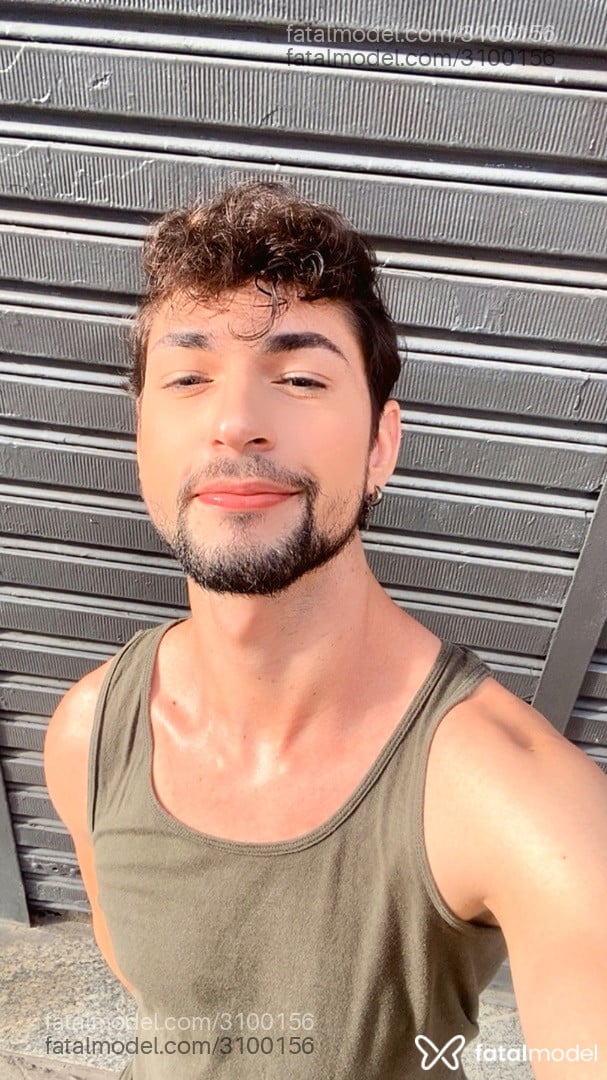 Acompanhante homem com cabelo castanho de olhos castanhos em São Paulo - Pietro