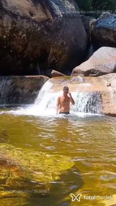 Acompanhante homem com cabelo castanho de olhos castanhos em Palhoça - Julho Pereira