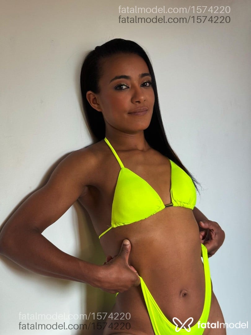 Acompanhante mulher morena (o) de olhos mel em Novo Hamburgo - Dudaa