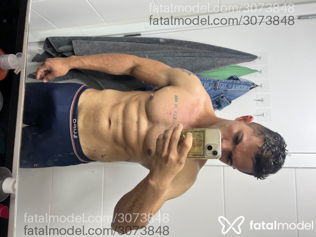 Acompanhante homem com cabelo castanho de olhos castanhos em São Paulo Acompanhante homem com cabelo castanho de olhos castanhos em São Paulo - Wil Santos