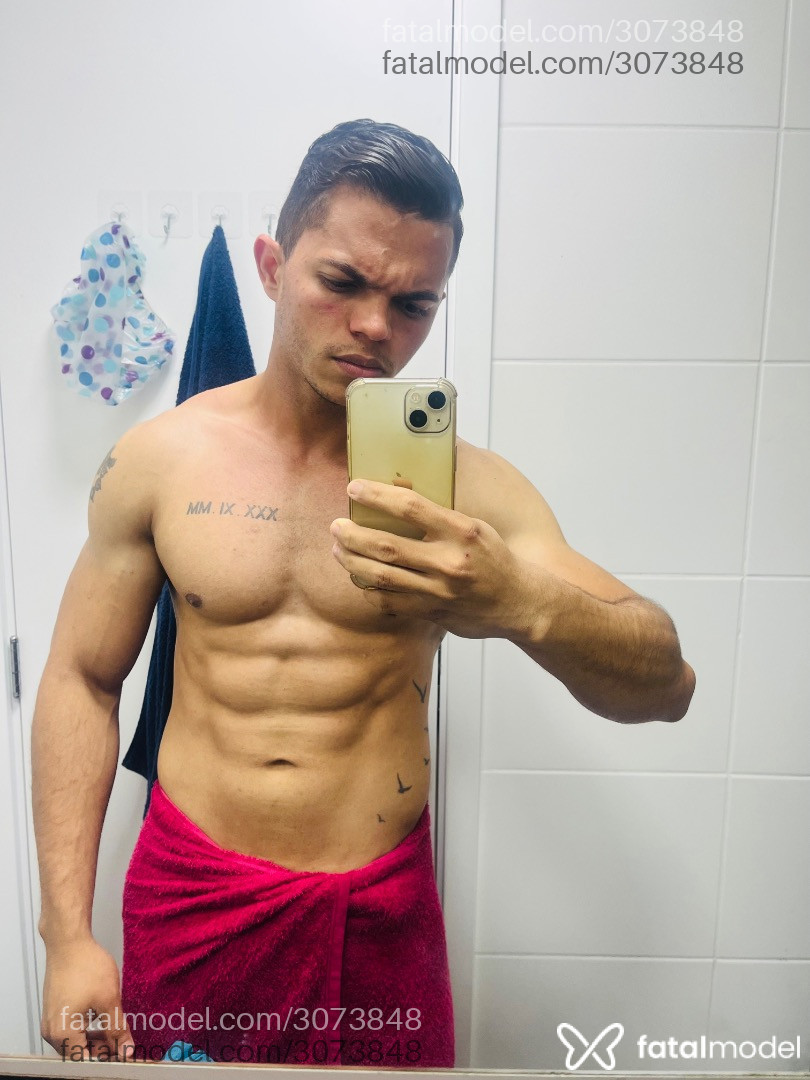 Acompanhante homem com cabelo castanho de olhos castanhos em São Paulo Acompanhante homem com cabelo castanho de olhos castanhos em São Paulo - Wil Santos