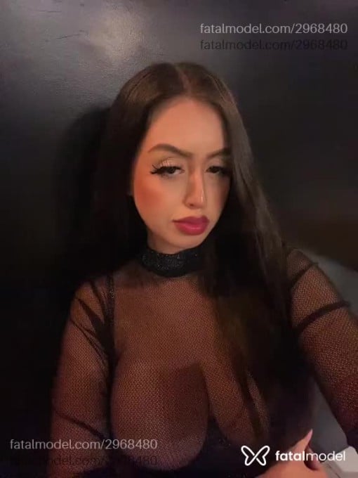 Acompanhante mulher morena (o) de olhos castanhos - Natasha