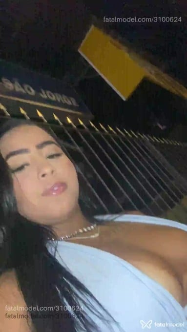 Acompanhante mulher com cabelo castanho de olhos pretos em São Paulo - Isabela