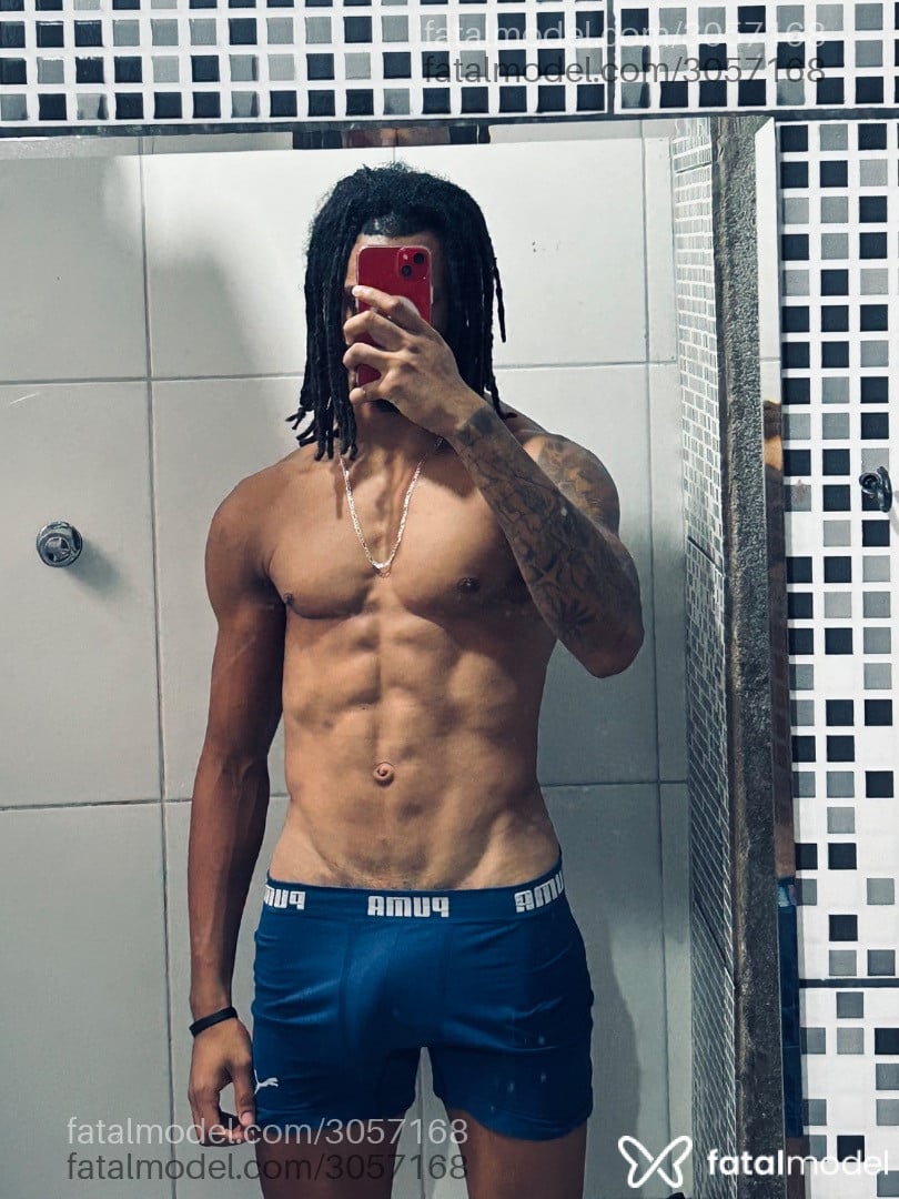 Acompanhante homem morena (o) de olhos pretos em São Paulo - Sousa