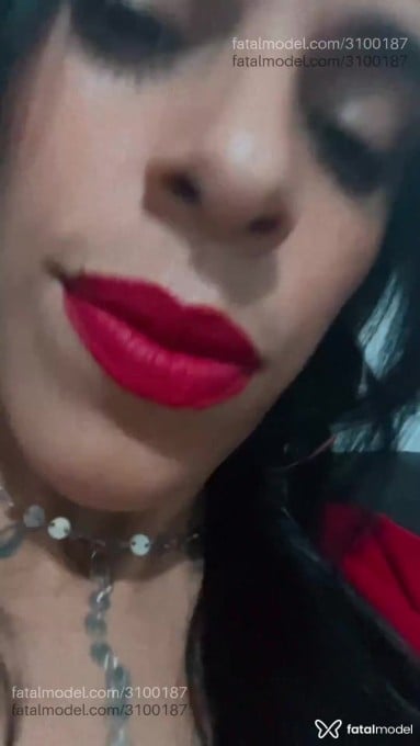 Acompanhante mulher morena (o) de olhos pretos em Nerópolis Acompanhante mulher morena (o) de olhos pretos em Nerópolis - Emilly