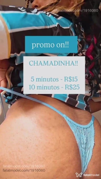 Acompanhante mulher com cabelo colorido de olhos castanhos em Virtual - Anny Avila