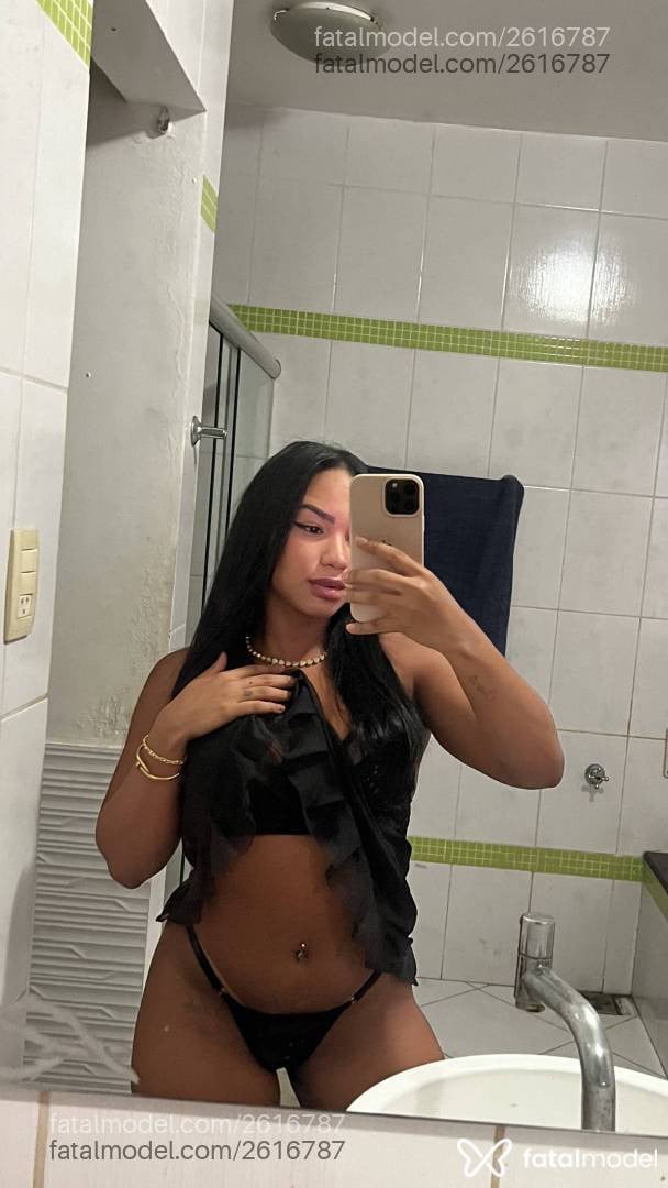 Acompanhante mulher loira (o) de olhos pretos em Franca - Capytu