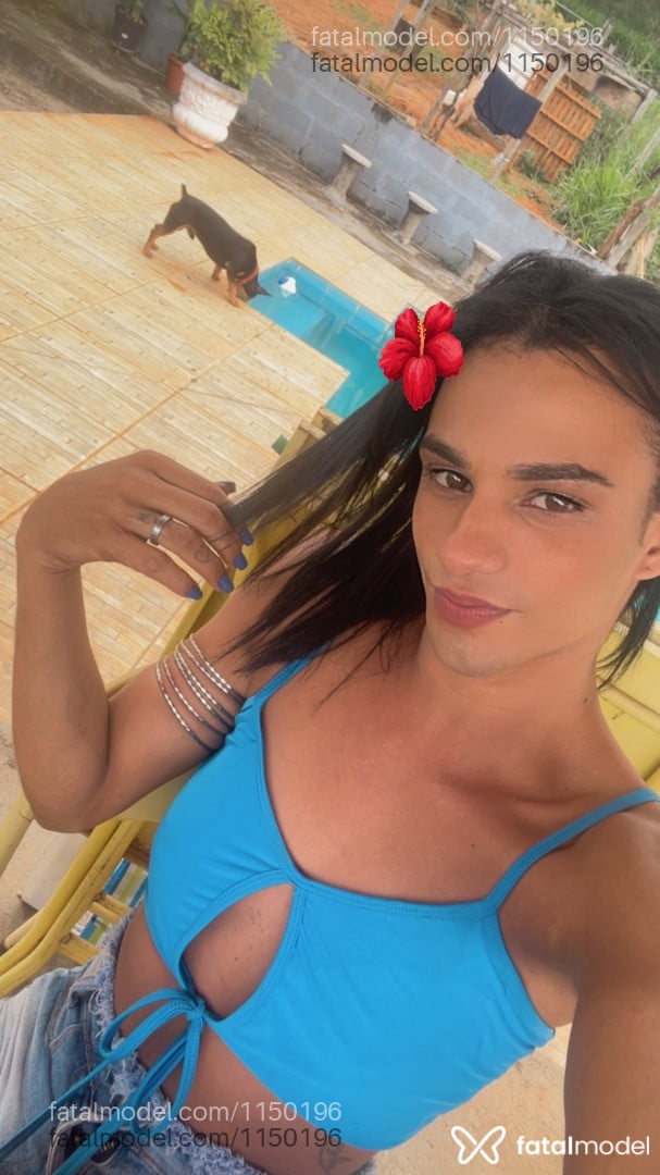 Acompanhante travesti morena (o) de olhos castanhos em Formiga - Karen kellen
