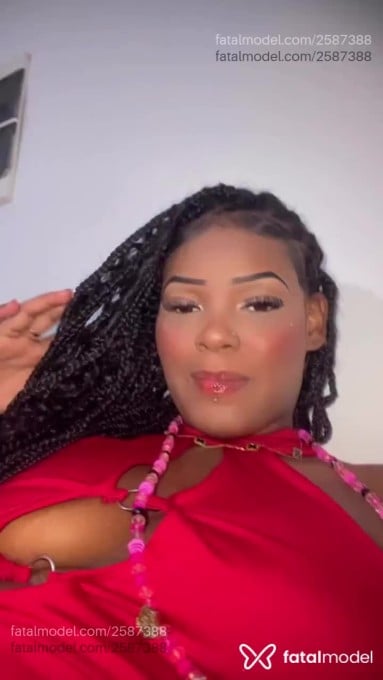 Acompanhante mulher morena (o) de olhos castanhos em Jundiaí Acompanhante mulher morena (o) de olhos castanhos em Jundiaí - Rayana