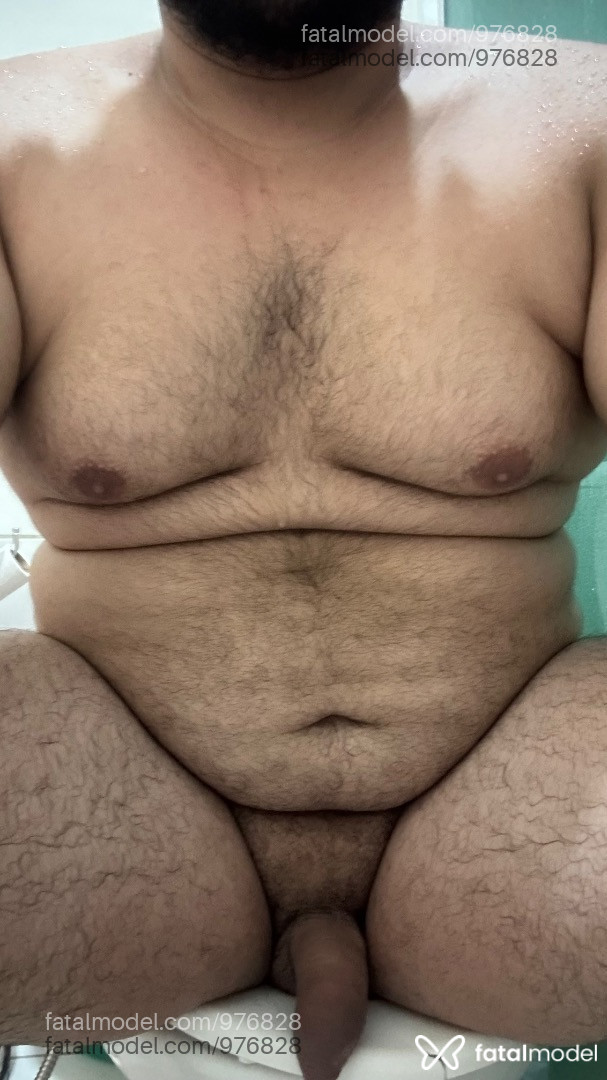 Acompanhante homem morena (o) de olhos castanhos - VSilva Acompanhante homem morena (o) de olhos castanhos - VSilva