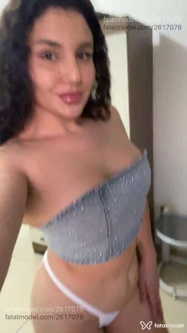 Acompanhante mulher morena (o) de olhos castanhos - Luana