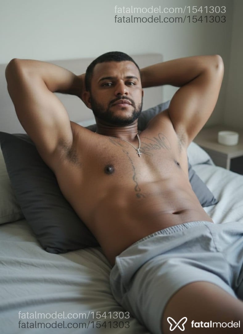 Acompanhante homem morena (o) de olhos castanhos em Cascavel - Ricardo