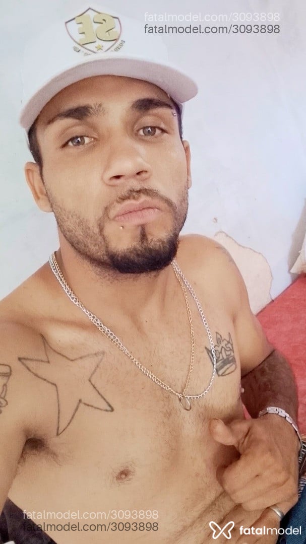 Acompanhante homem com cabelo grisalho de olhos verdes em Cachoeira do Sul Acompanhante homem com cabelo grisalho de olhos verdes em Cachoeira do Sul - Gabriel Felipe