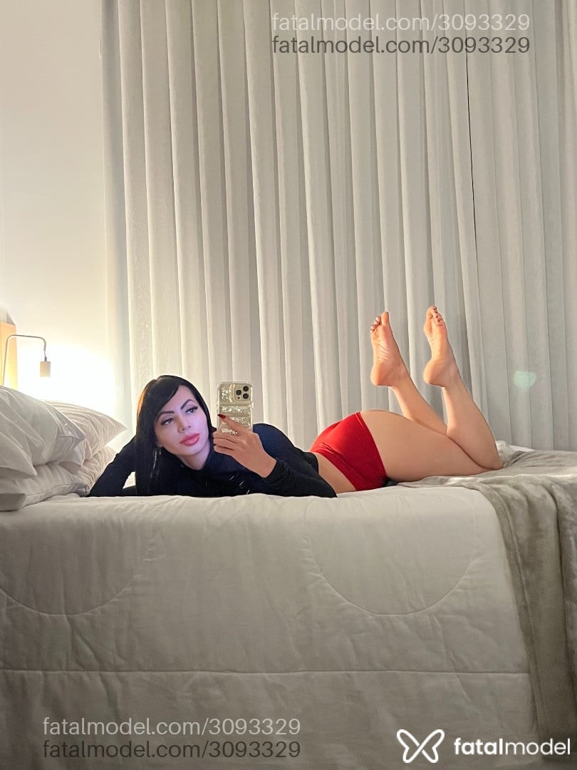 Acompanhante mulher morena (o) de olhos castanhos em Virtual - Jade Sanches