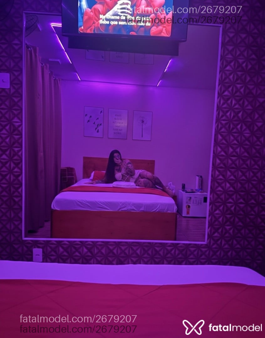 Acompanhante mulher trans morena (o) de olhos castanhos em Nova Friburgo Acompanhante mulher trans morena (o) de olhos castanhos em Nova Friburgo - Allanys