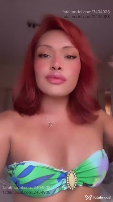 Acompanhante mulher trans ruiva (o) de olhos mel em Campo Grande - Manuela