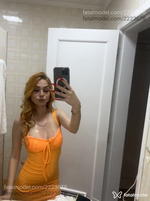 Acompanhante mulher ruiva (o) de olhos mel em Porto Alegre - Julia