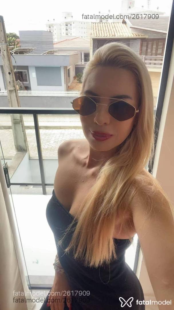 Acompanhante mulher morena (o) de olhos castanhos - Vivi
