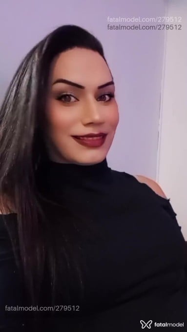 Acompanhante homem trans com cabelo castanho de olhos castanhos em Joaçaba Acompanhante homem trans com cabelo castanho de olhos castanhos em Joaçaba - Darllyn