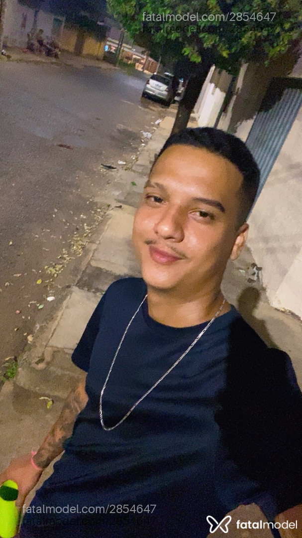 Acompanhante homem morena (o) de olhos castanhos em Uberlândia - Rodriguez