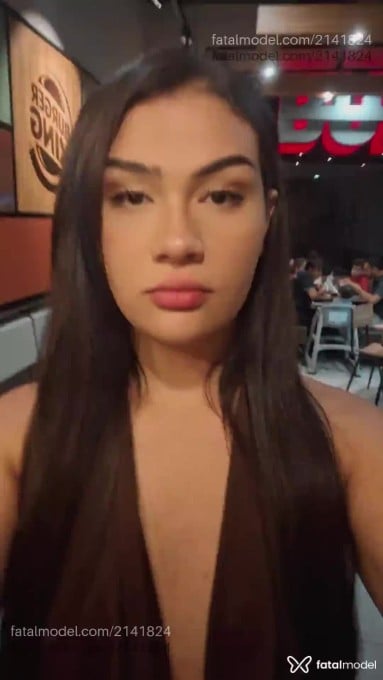 Acompanhante mulher trans morena (o) de olhos pretos em Virtual - Alice