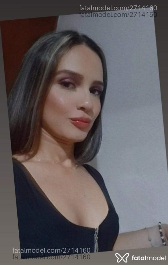 Acompanhante mulher trans loira (o) de olhos castanhos em São Paulo - Rafaelly Queiroz