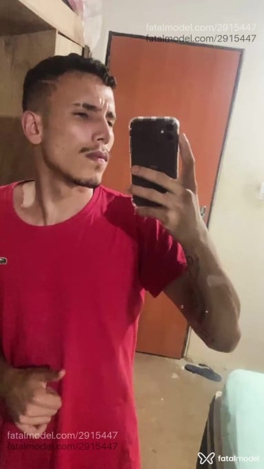 Acompanhante homem com cabelo castanho de olhos castanhos em Goiânia - Dudu