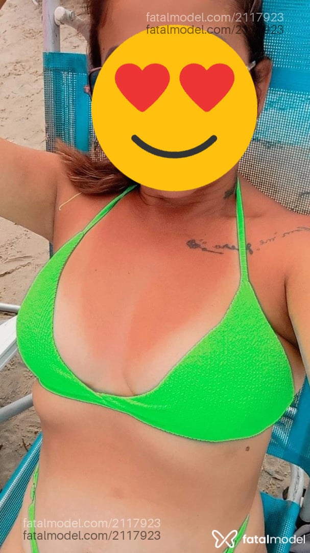 Acompanhante mulher com cabelo castanho de olhos pretos em Itajaí - Fernanda