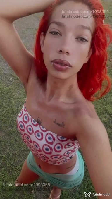 Acompanhante mulher trans ruiva (o) de olhos verdes em Luís Eduardo Magalhães - Manu