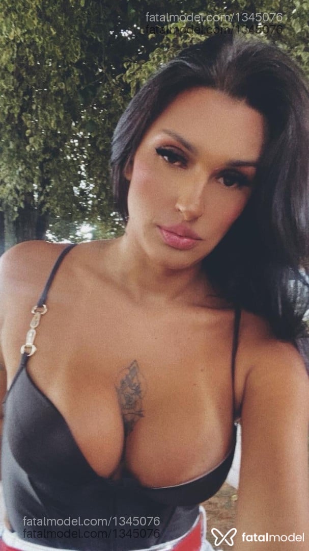 Acompanhante travesti com cabelo castanho de olhos castanhos em Guaratinguetá - Jhenny