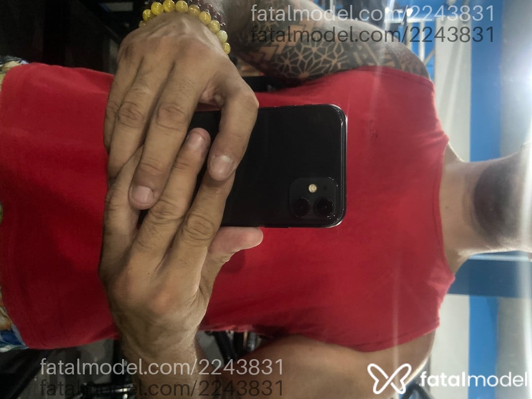 Acompanhante homem morena (o) de olhos castanhos em Manaus - Peaga