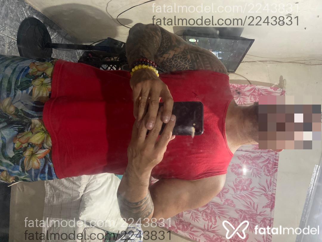Acompanhante homem morena (o) de olhos castanhos em Manaus - Peaga