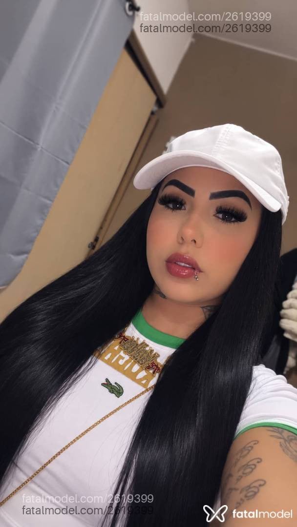 Acompanhante mulher morena (o) de olhos castanhos - Bruna