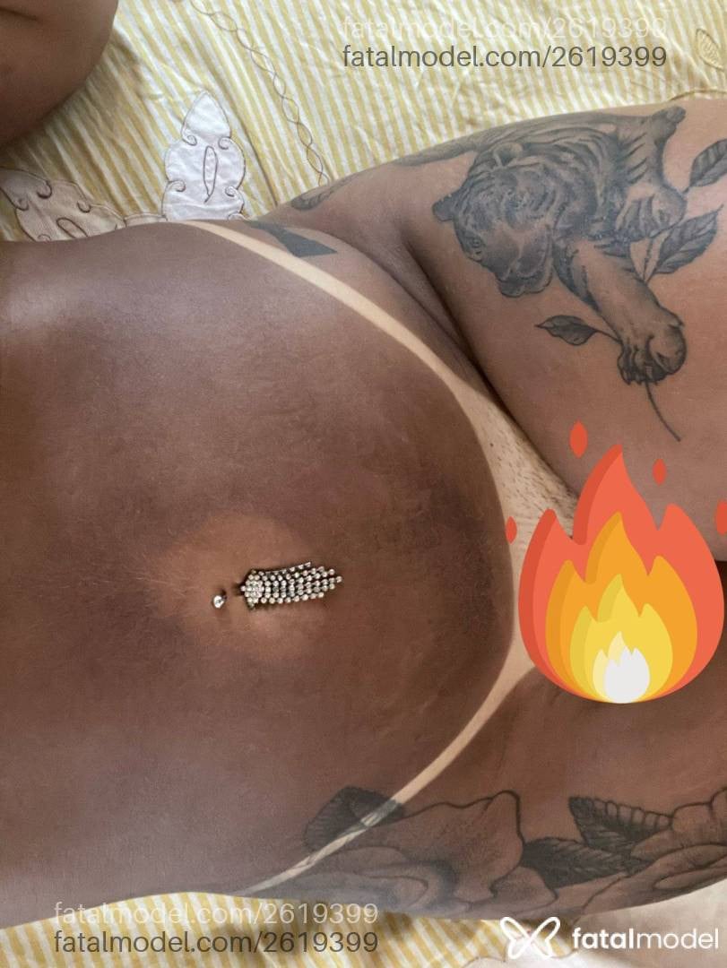 Acompanhante mulher morena (o) de olhos castanhos - Bruna